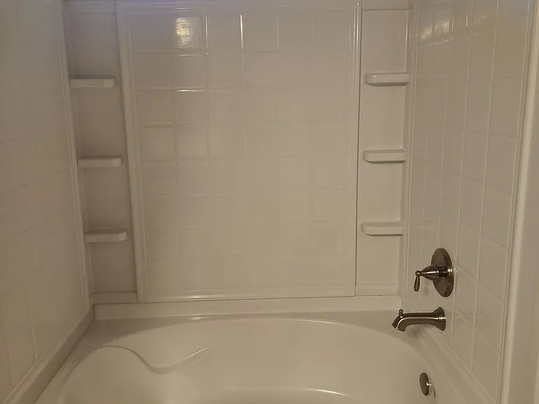 3203B Lineage Loop — Photo 14