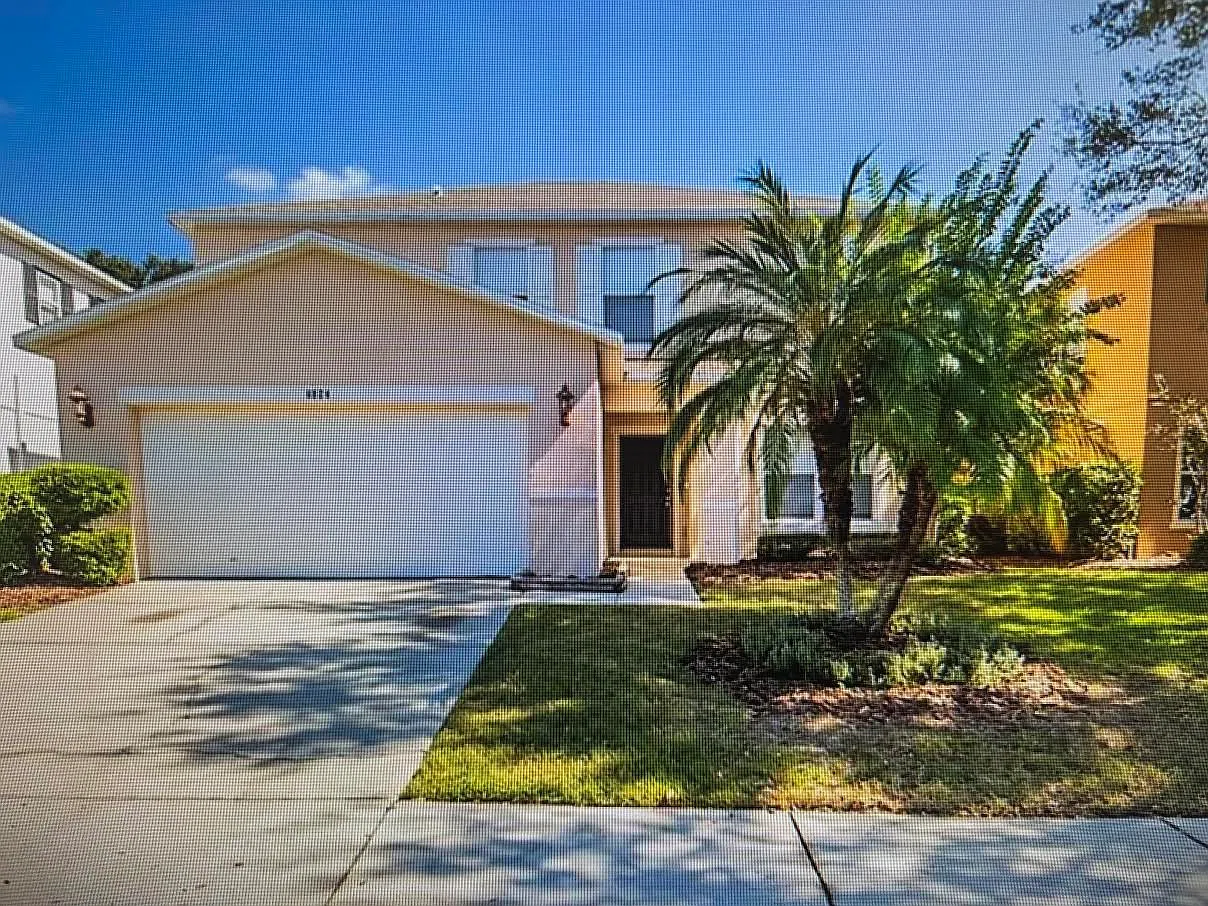 4 bed, 2.5 bath, 2345 sqft, $2,350 — Photo 1