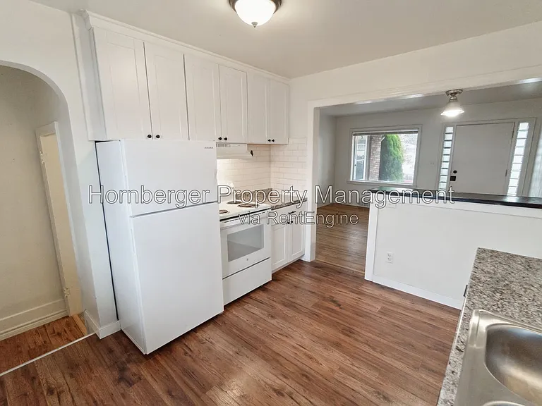 11 E Rich Ave #1 — Photo 29