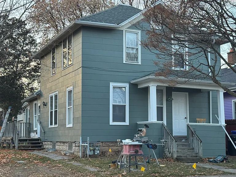 1005 N State St — Photo 1