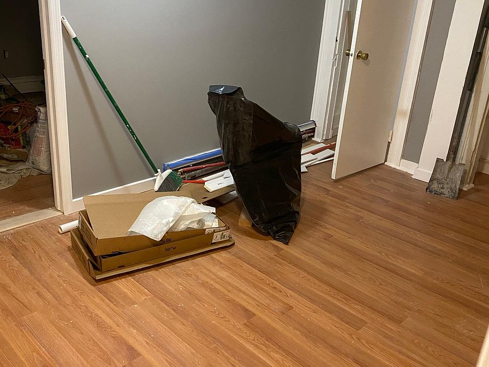 1st image of 102 Henry St Floor 2