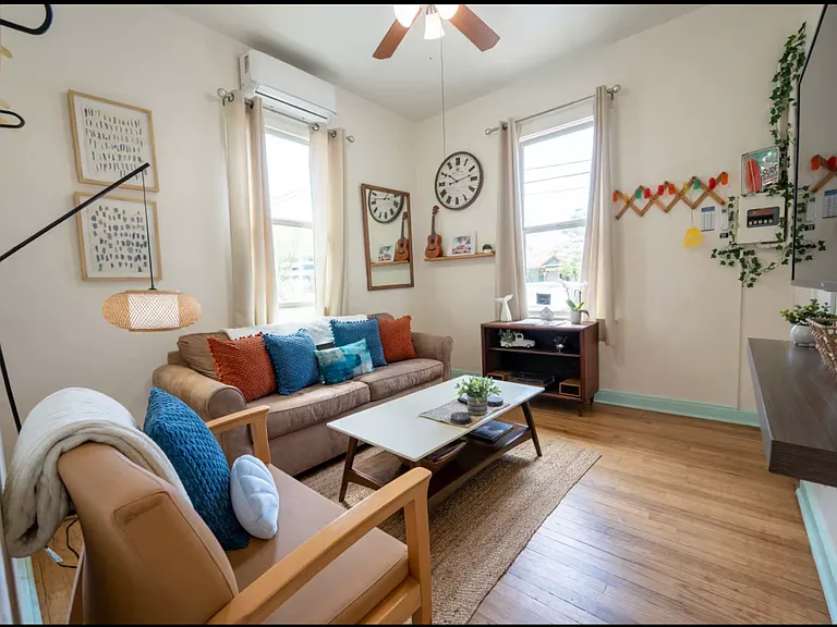 132 N Hoff Ave — Photo 16