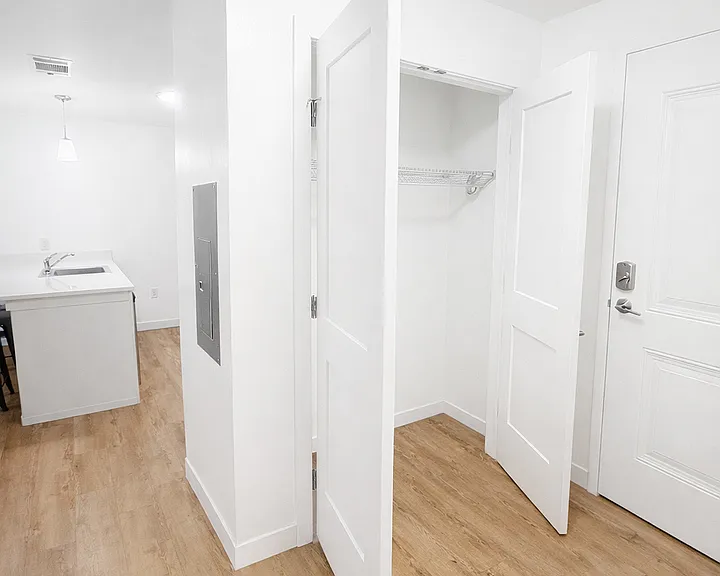 The Outlook Apartments — Photo 42