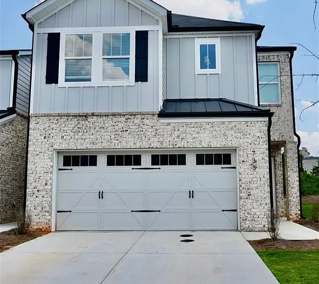 733 Gabby Point — Photo 1