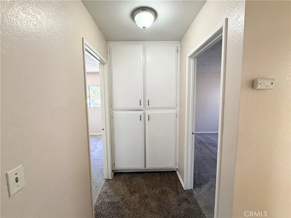 2 bed, 800 sqft, $2,100 — Photo 4