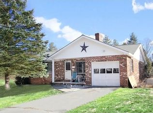 371 Green River Rd, Greenfield, MA 01301