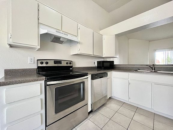 3rd image of 16818 N 56th St APT 116