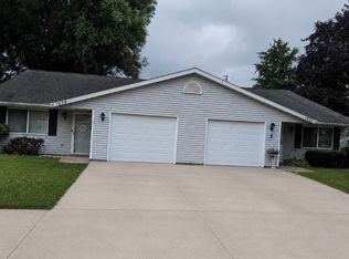 1329 Dousman St, Green Bay, WI 54303