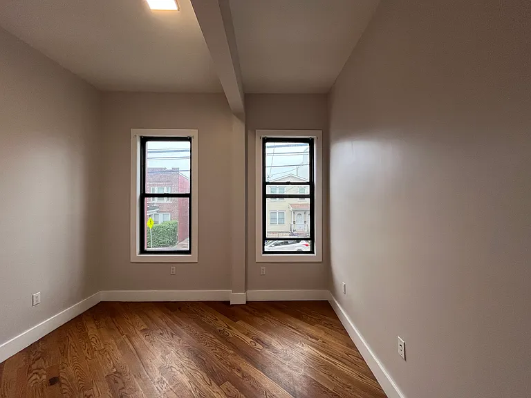 739 Garfield Ave #2 — Photo 8