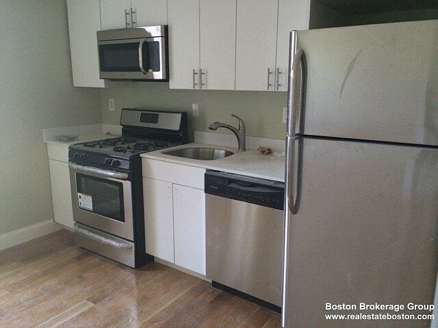 1st image of 35 Forbes St #1