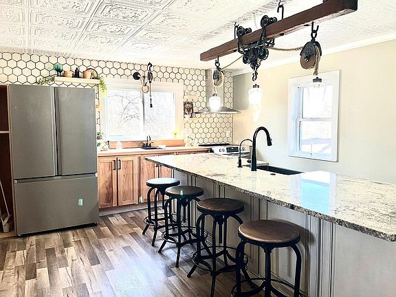 2nd image of 12972 Gilmore Rd SE