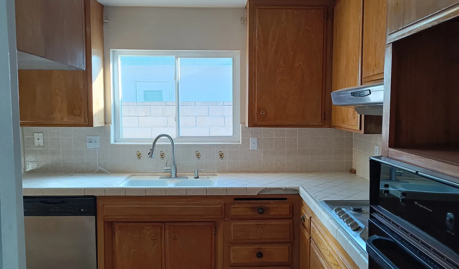 720 Fillmore St — Photo 3
