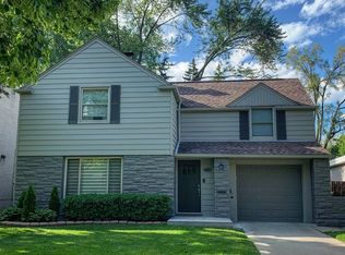 13152 Ludlow Ave, Huntington Woods, MI 48070