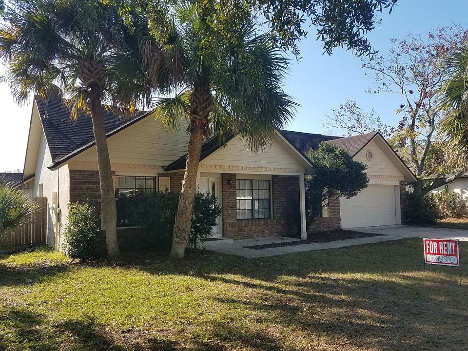 1st image of 7228 Abbey Ln