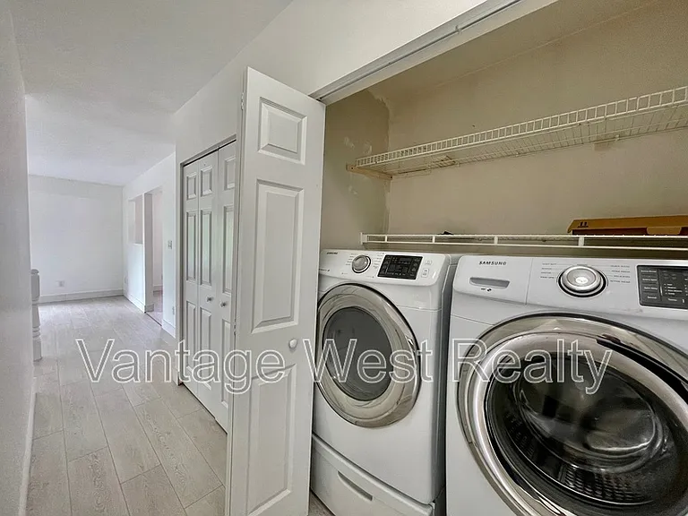 240A Wallace Rd — Photo 17
