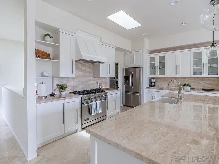 2508 Manchester Ave — Photo 18