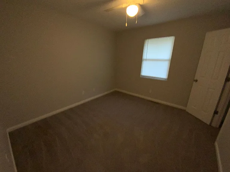 4621 - 4623 W Bainbridge Dr — Photo 19