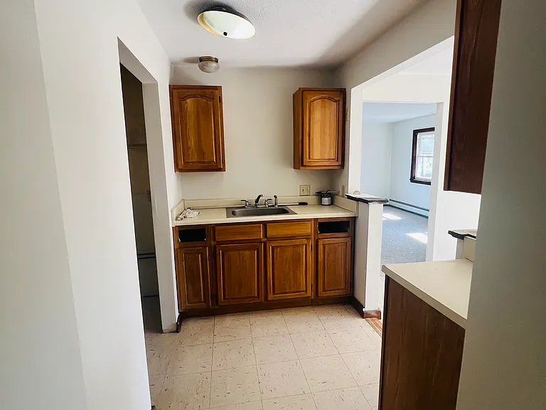 3 Stafford St #3 — Photo 6