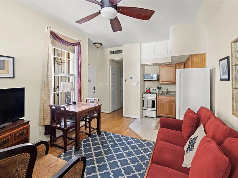 11 2nd St NE #304 — Photo 9