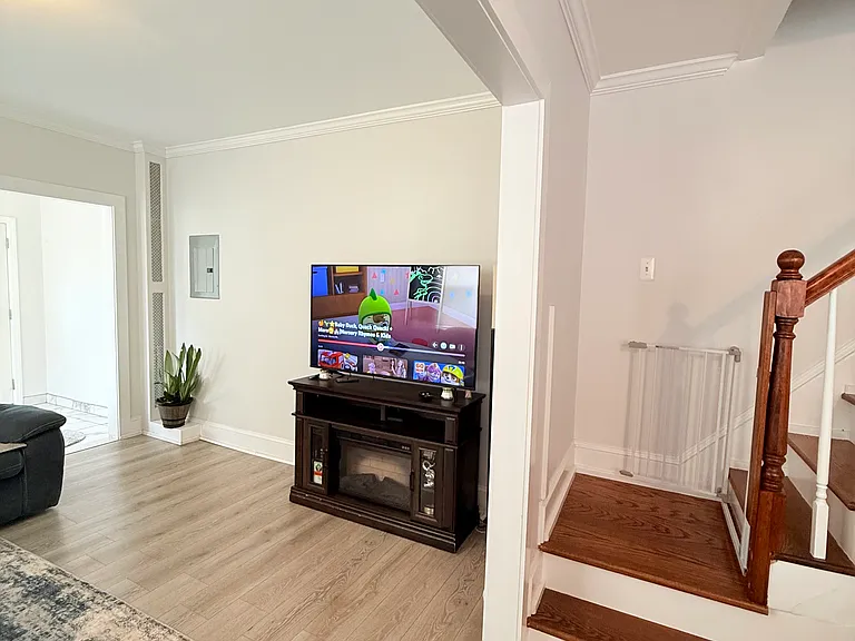 815 Carpenter Pl — Photo 10