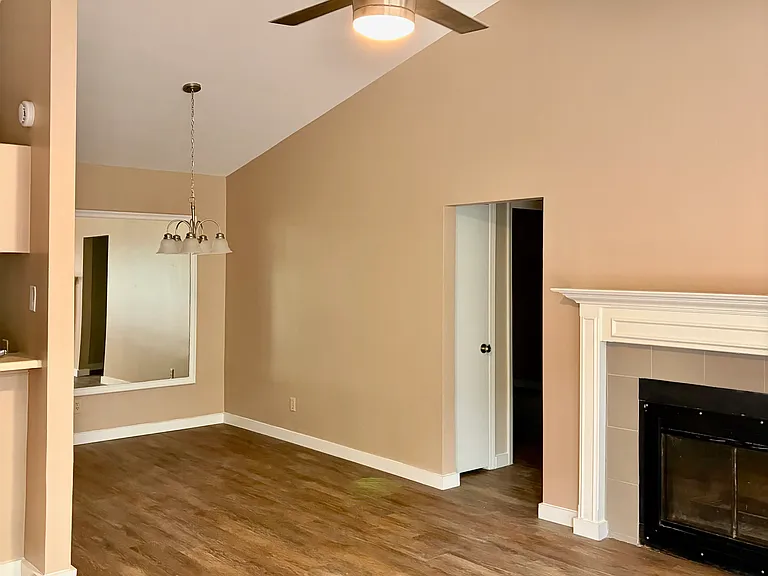 9102 Japonica Ct #A — Photo 13