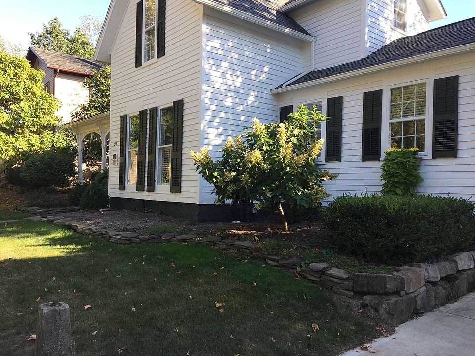 2nd image of 28 Owen Brown St
