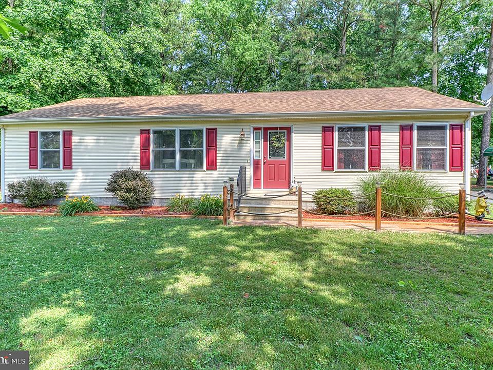 1st image of 23574 Pine Lake Dr