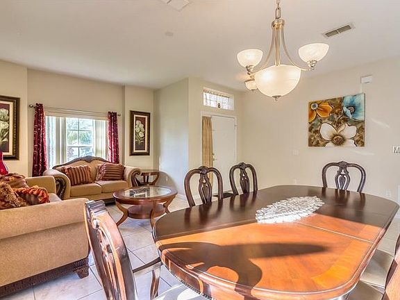 5th image of 215 Sikes Ct