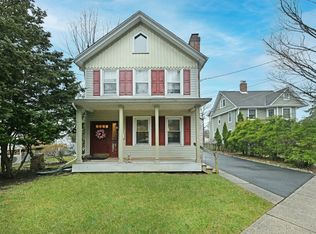 205 Union St #2FAMILY, Ridgewood, NJ 07450