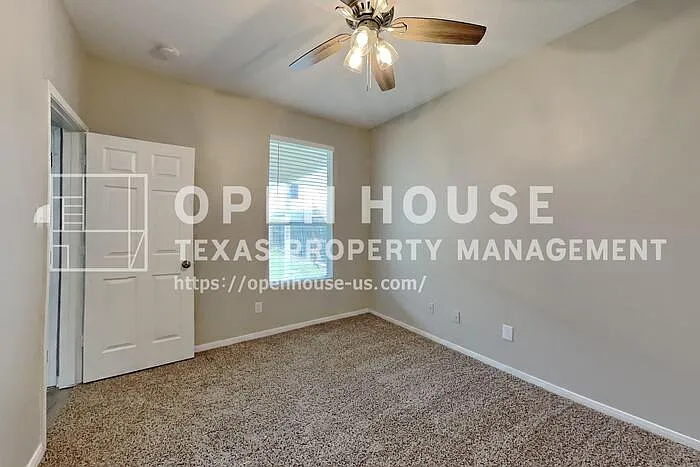 15323 Fir Woods Ln — Photo 15
