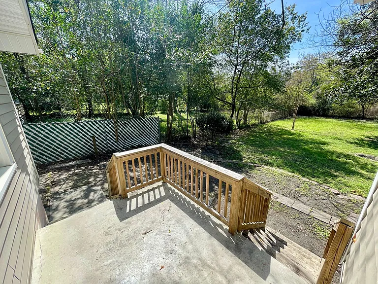 1504 Charlton St — Photo 24