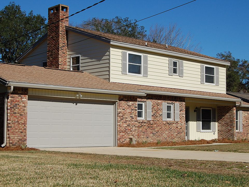 1st image of 12 Elkwood Court