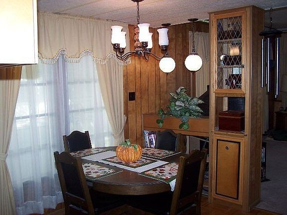 5th image of 85 Harold Dr