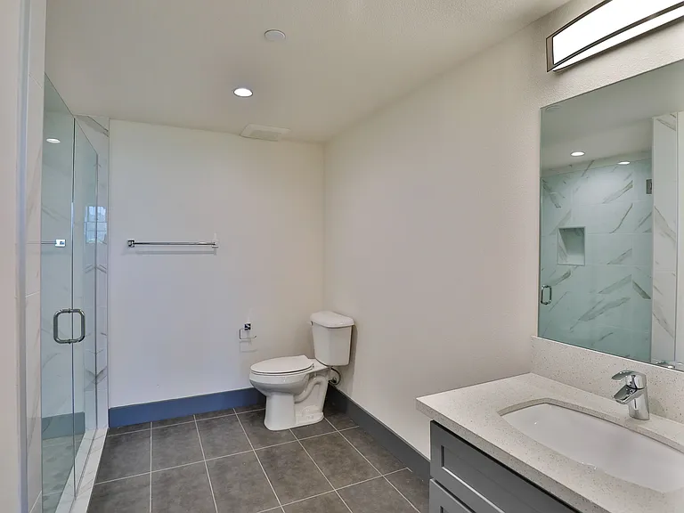 Aries Townhomes and Apartments — Photo 6