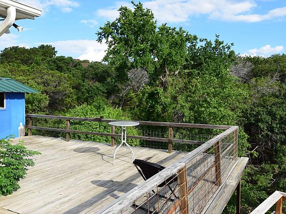 4th image of 15 Bluff Dr