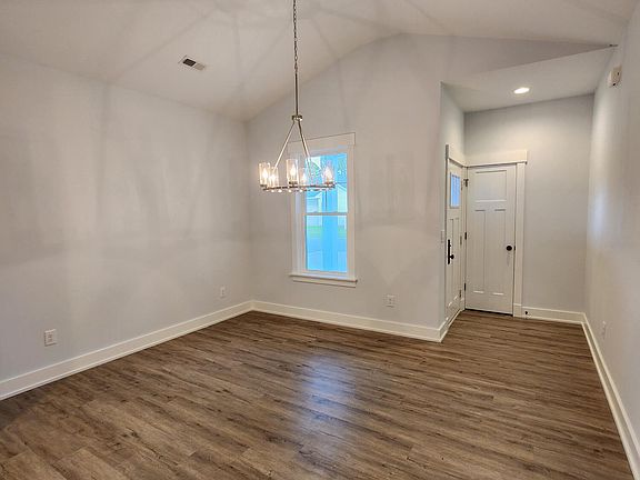 3rd image of 104 Admirals View Drive