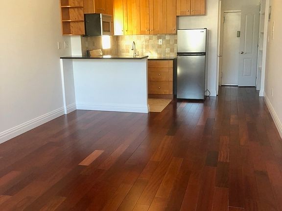 4th image of 348 E 58th St APT 6A