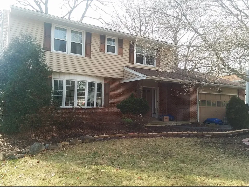 2619 Majestic Dr
