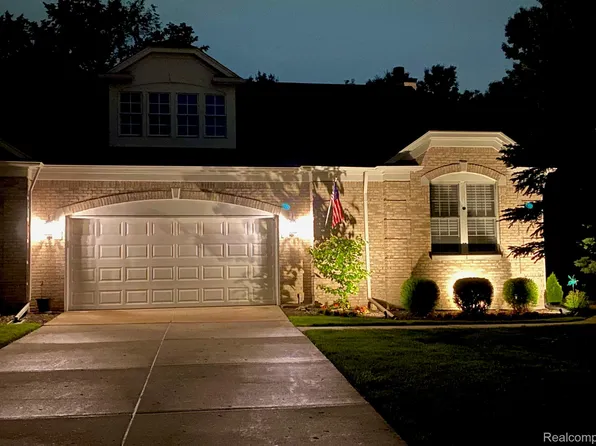 16418 Cypress Ct Unit 54, Northville, MI 48168