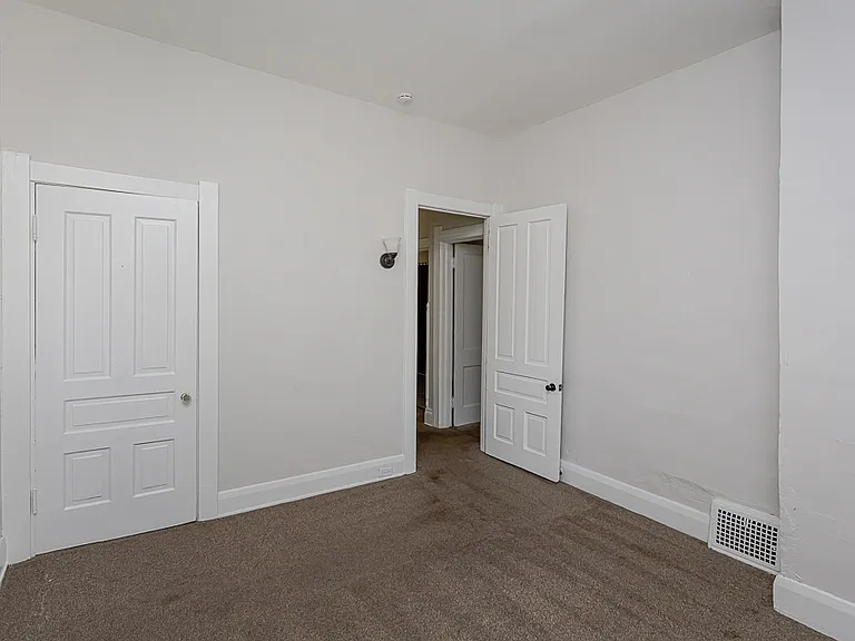 248 Kenilworth Ave #1 — Photo 2