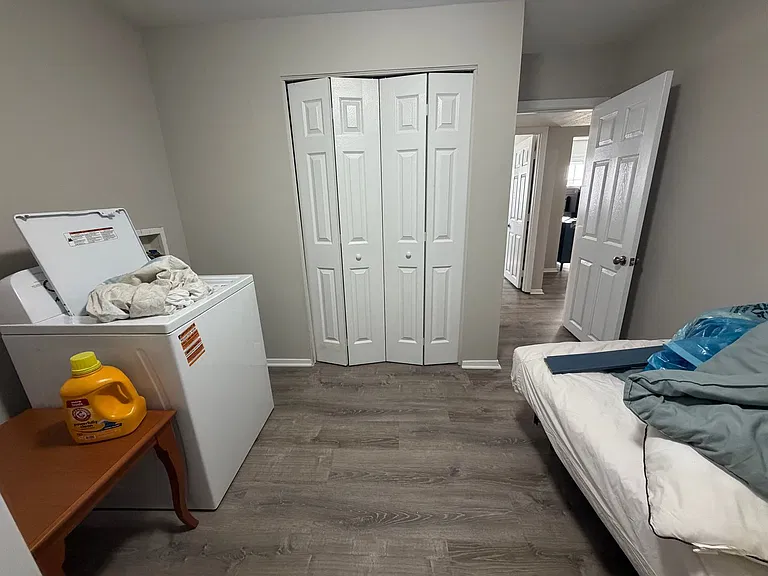 203 Wheaton Ct — Photo 18