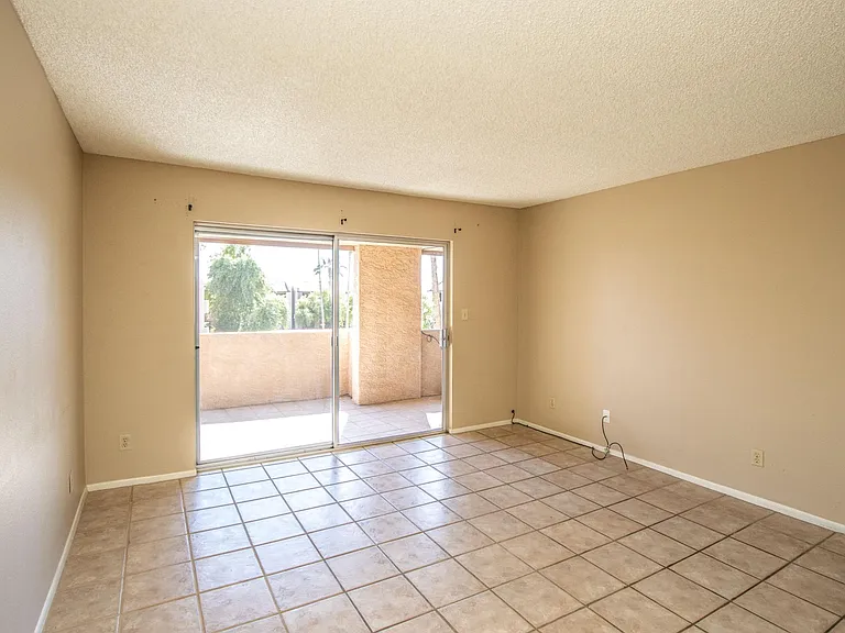 540 N May St #3143 — Photo 9