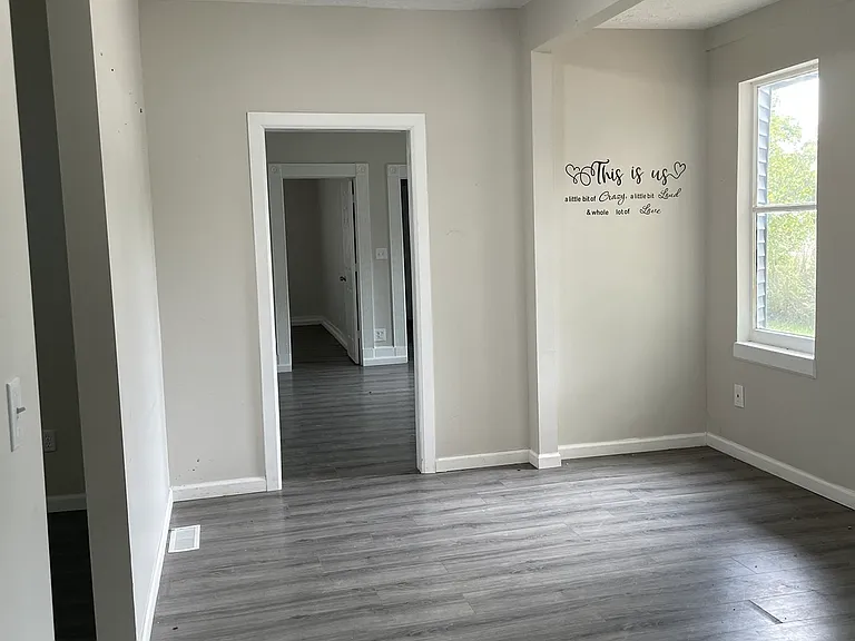 37 Magnolia Ave — Photo 6