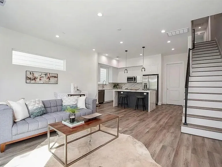 3609 Dennis St — Photo 15