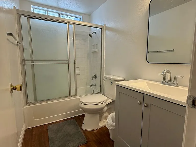 101 S Lakeview Ave #G — Photo 8