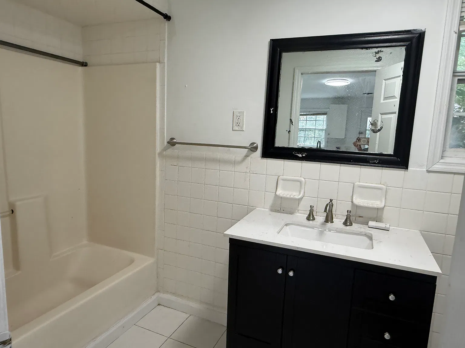 2 bed, 936 sqft, $1,400 — Photo 2