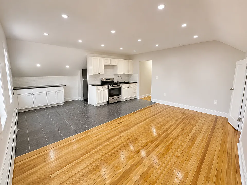 1054 Lydig Ave #3