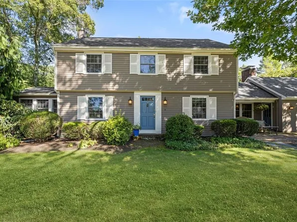 78 Newell Dr, Cumberland, RI 02864
