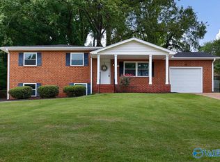 2701 Brett Rd NW, Huntsville, AL 35810