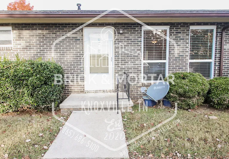 507 S Cedar St — Photo 1